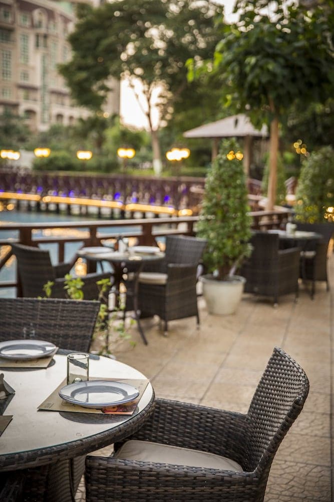 Swissôtel Al Murooj Dubái — 12