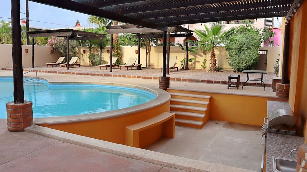 Hacienda Bella — 1