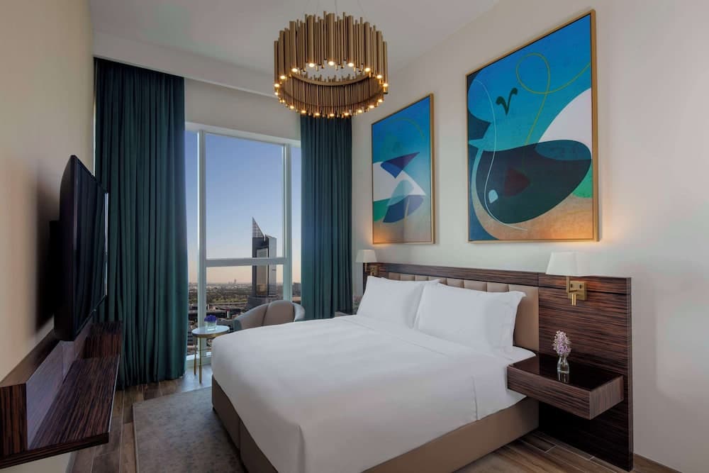 Avani+ Palm View Dubai Hotel & Suites — 10