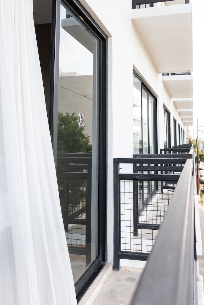 Hotel52 — 21