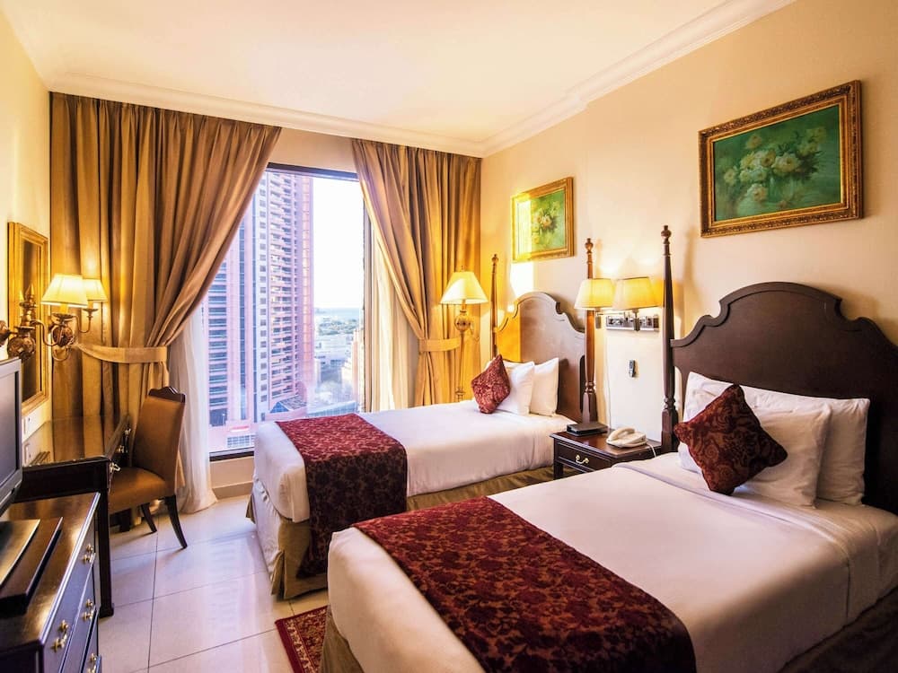 Mercure Dubai Barsha Heights Hotel Suites und Apartments — 26