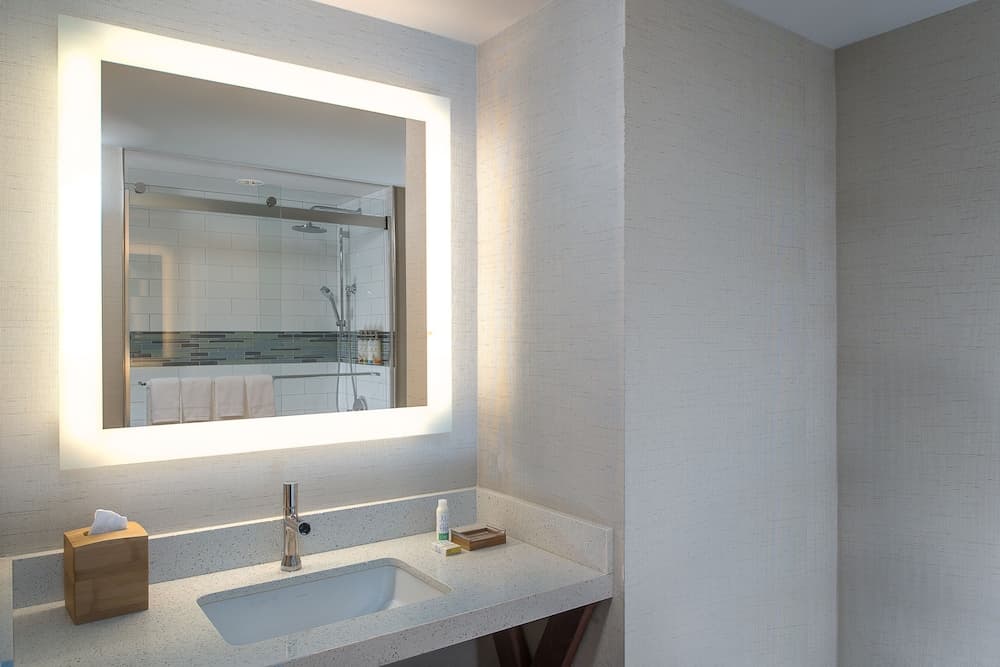 EVEN Hotel Miami - Airport by IHG — 12