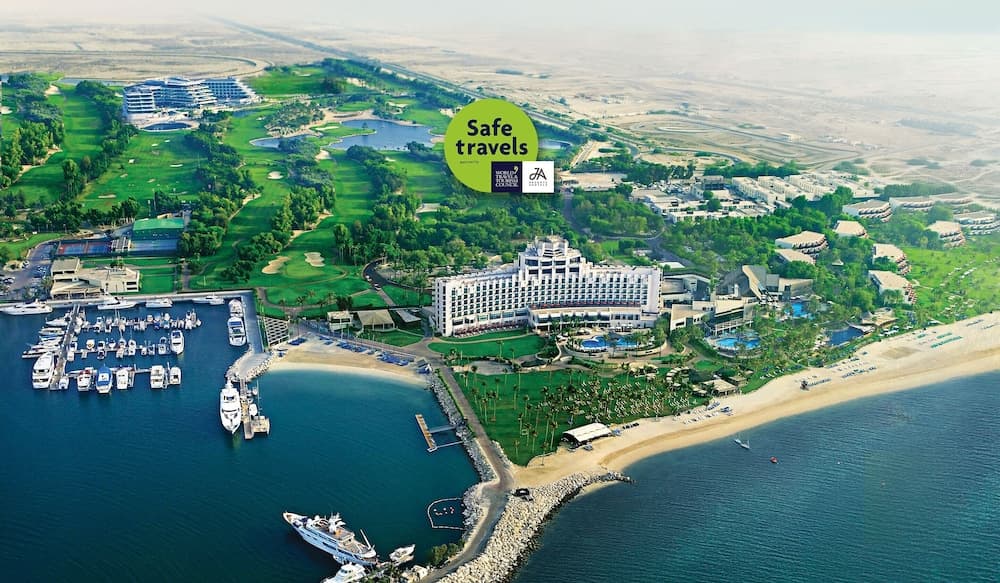 JA Beach Hotel, Dubai — 26