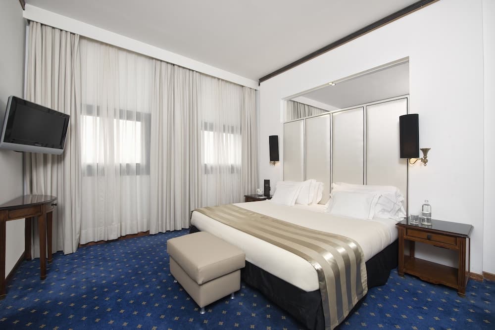 Melia Milano — 25