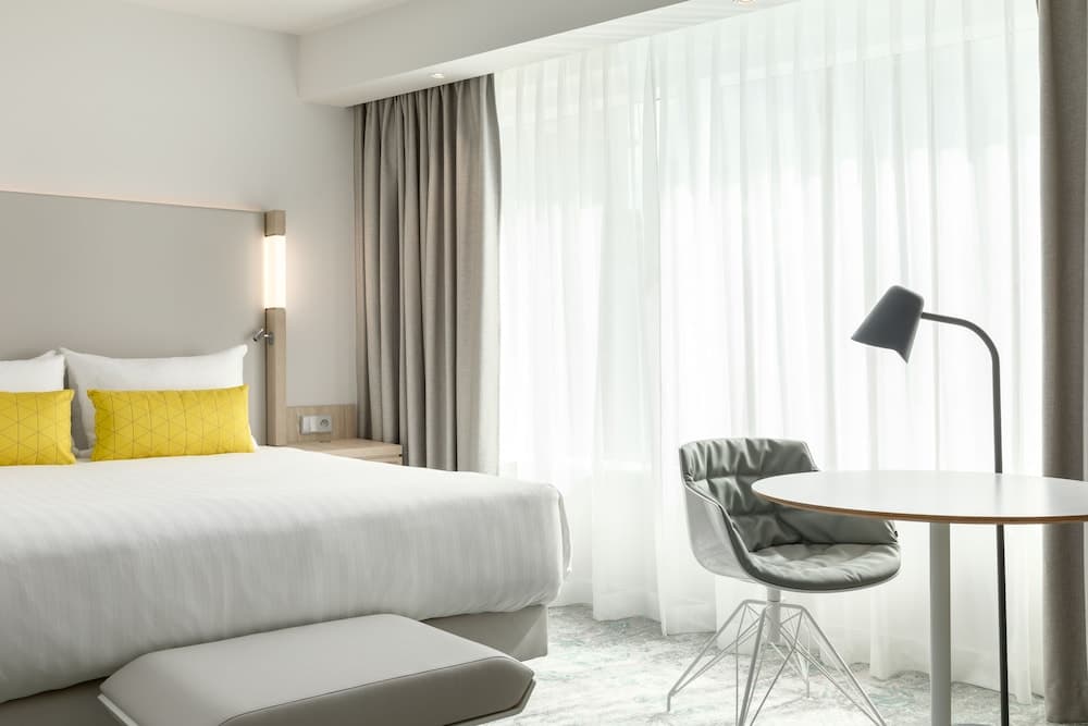 Courtyard by  Marriott Paris Gare de Lyon — 4