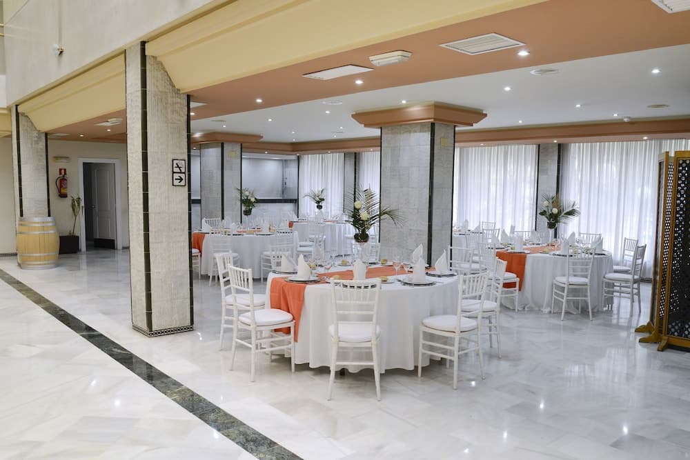 San Pablo Sevilla — 9