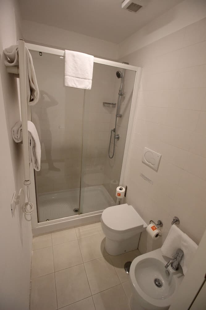 Hotel Abruzzi — 12