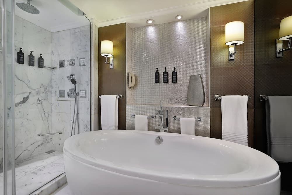 Sheraton Dubai Creek Hotel & Towers — 29