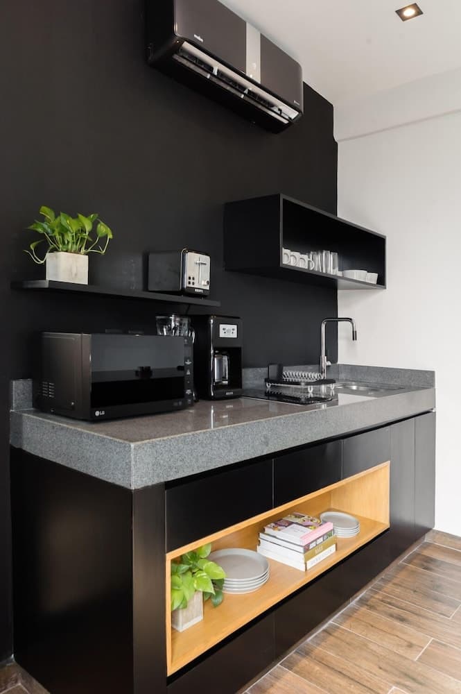 Leaf Boutique Condos — 22