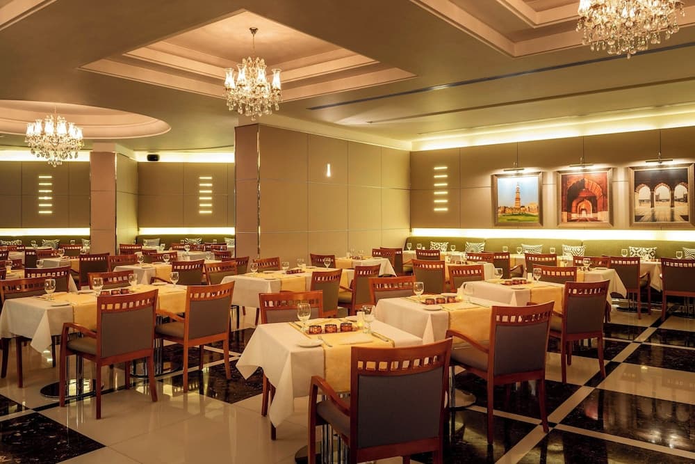 Four Points by Sheraton Bur Dubai — 18