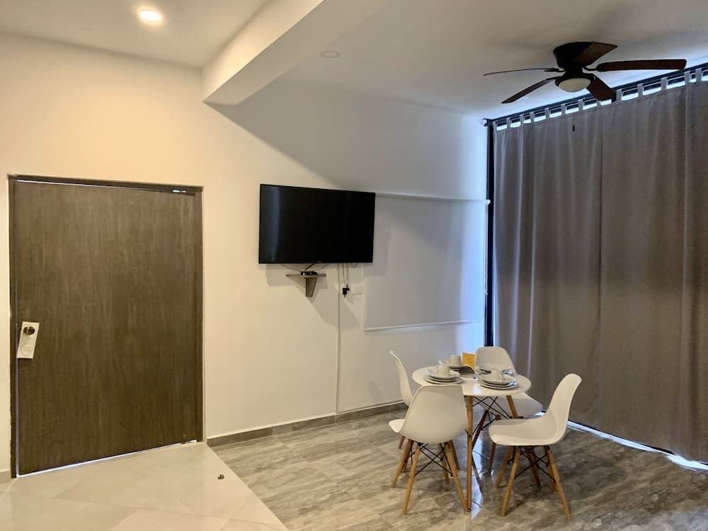 SILVERSANDS Hotel Boutique - 5Th Ave — 17