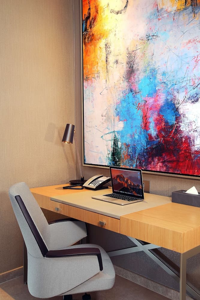 Grand Cosmopolitan Hotel — 28
