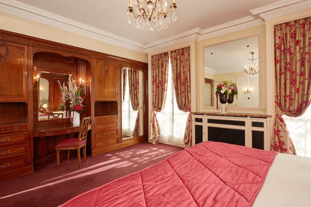 Hotel Raphael — 12