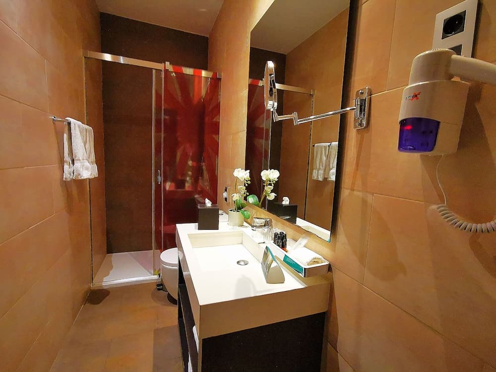 Hotel Indigo Barcelona - Plaza Catalunya by IHG — 18