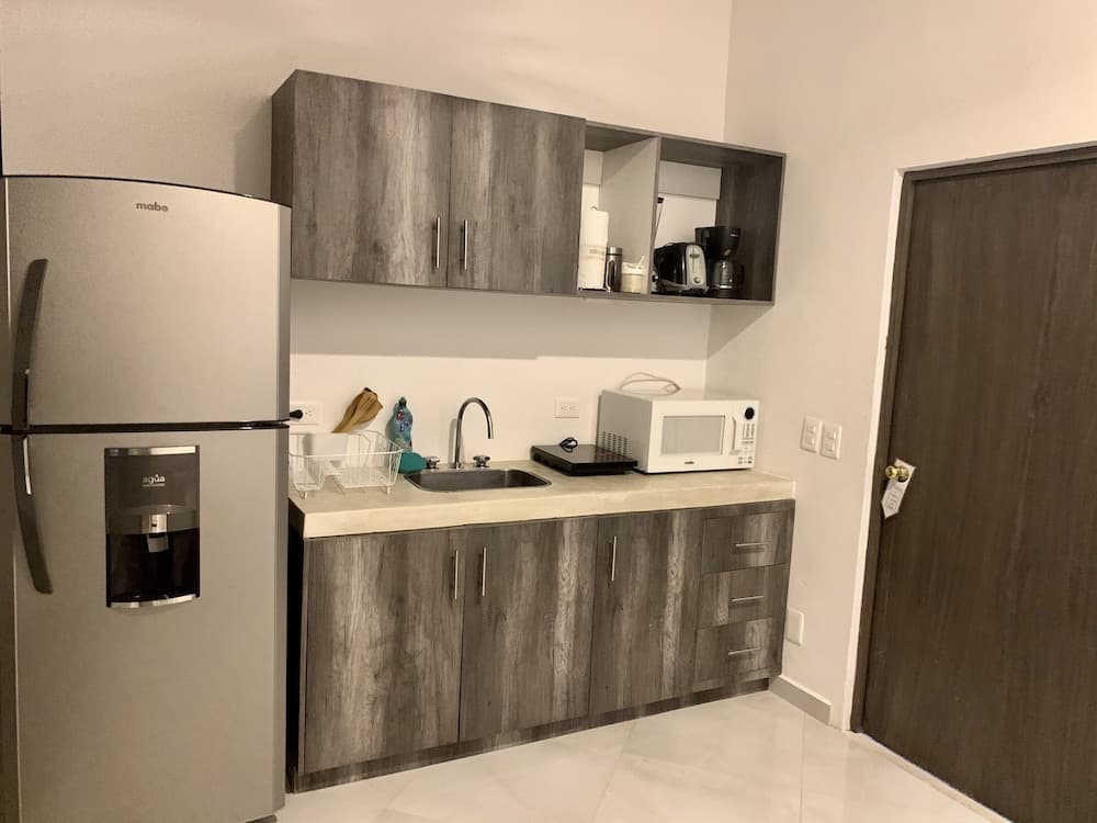 SILVERSANDS Hotel Boutique - 5Th Ave — 17
