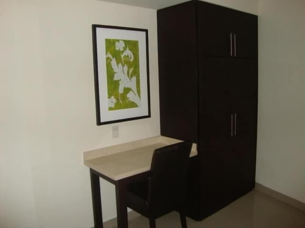 Maria Elena Hotel — 19