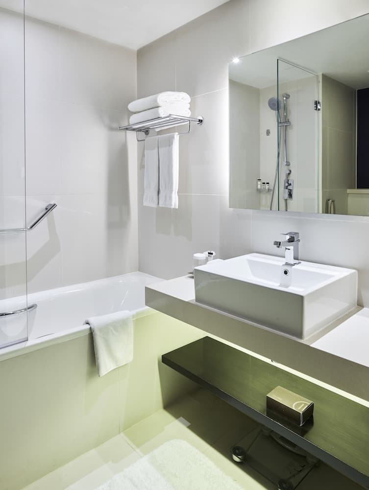 Pullman Dubai Creek City Centre — 7