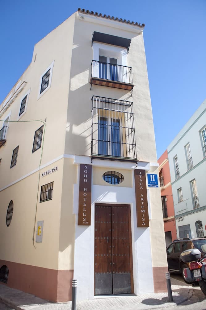 Itaca Artemisa by Soho Boutique — 12