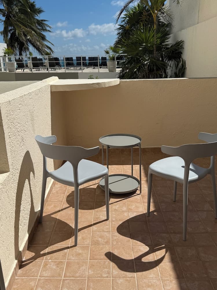 Luciana Hotel & Beach Club — 3