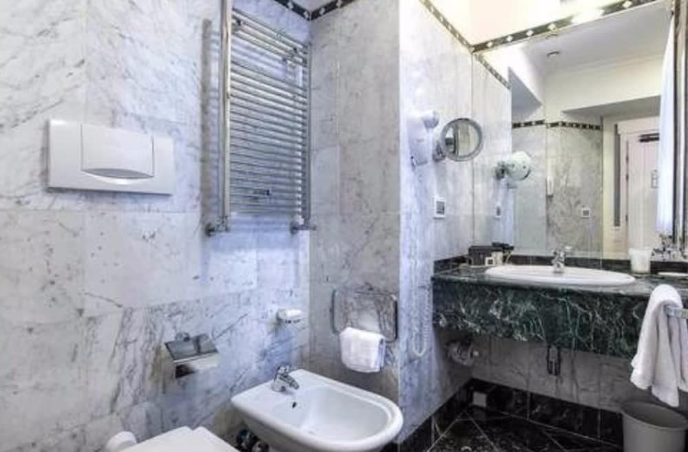 Albergo Del Senato — 4
