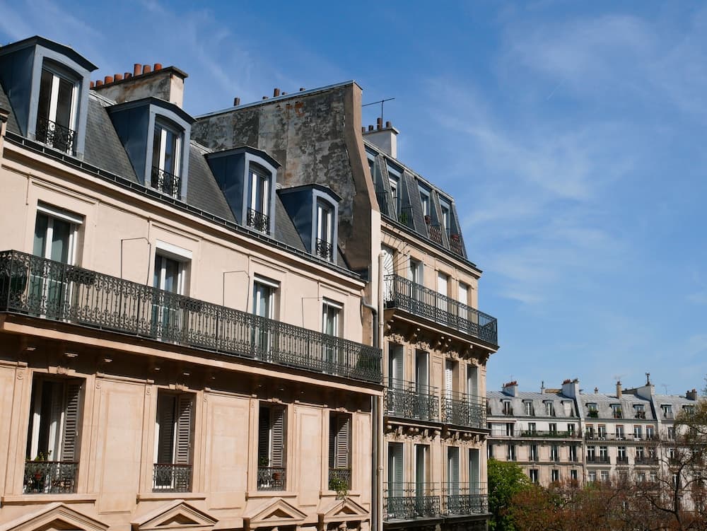 Maison Mère — 1