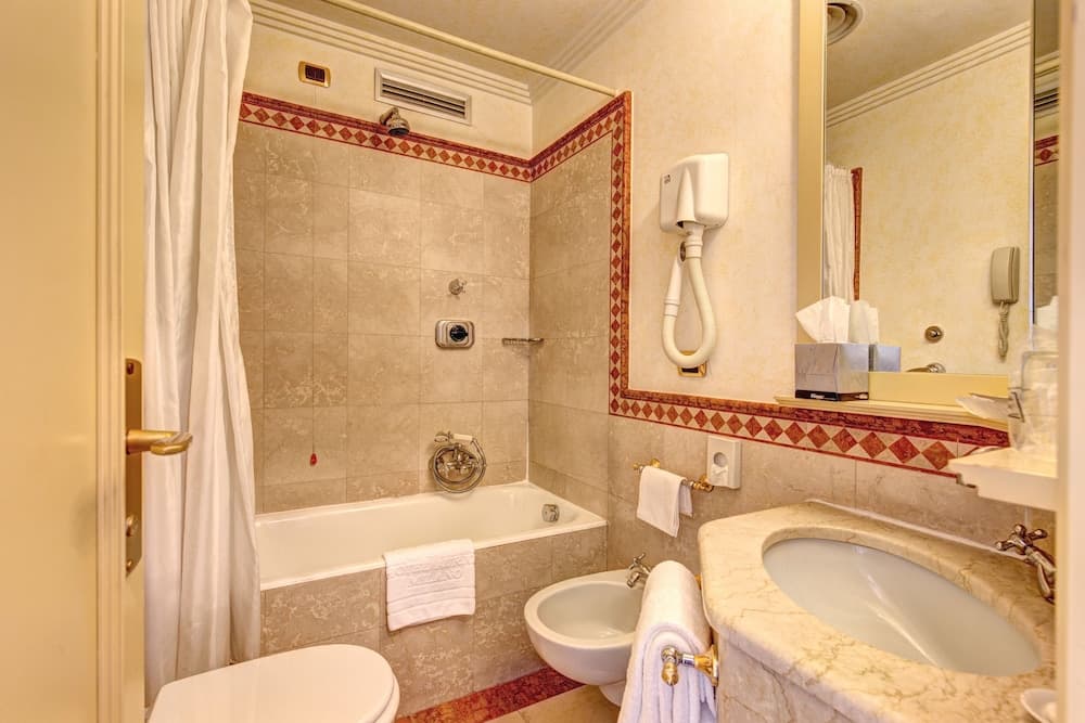 Auriga Hotel — 14
