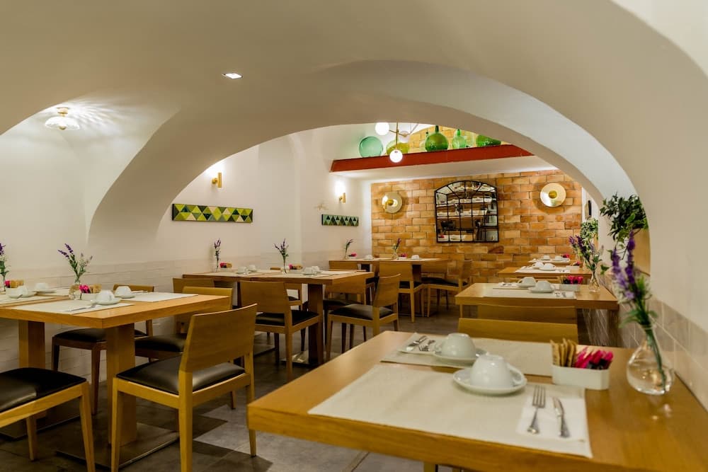 Hotel Meninas — 10