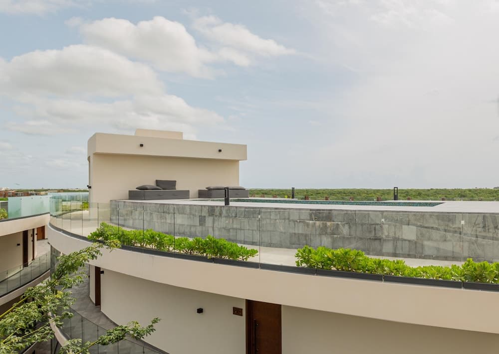 Mistiq Gardens — 10