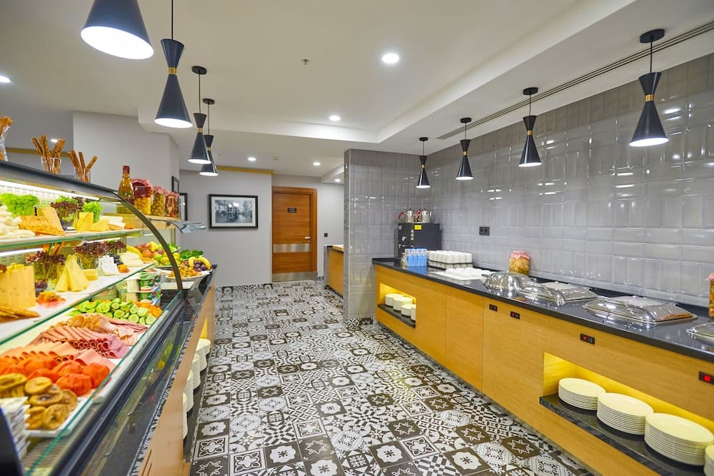 Akka Suites Taksim — 18