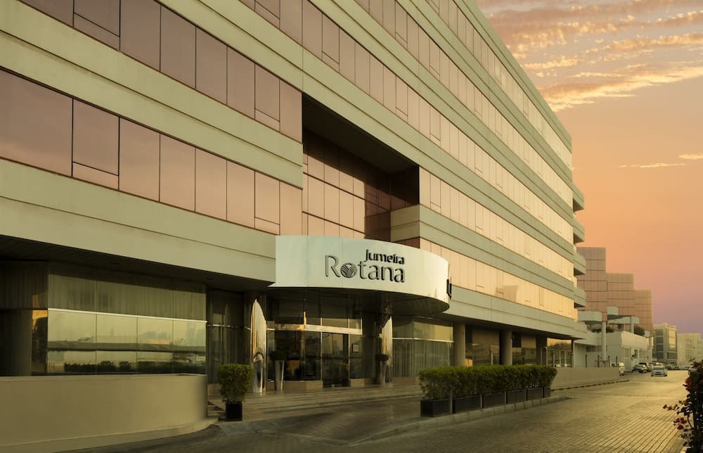 Jumeira Rotana — 1