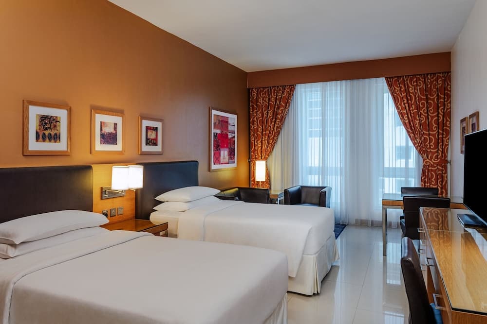 Four Points by Sheraton Bur Dubai — 30