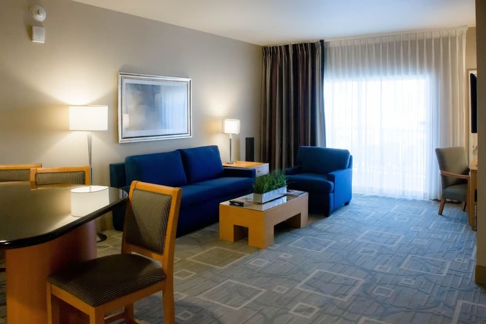 The Platinum Hotel — 21