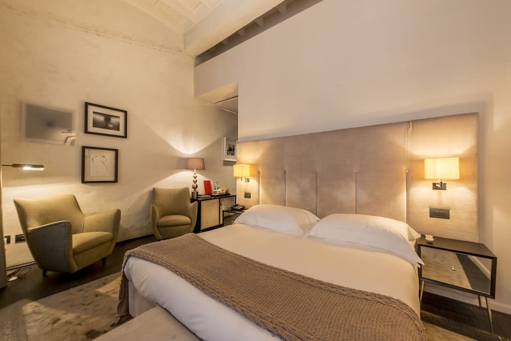 DOM Hotel — 17