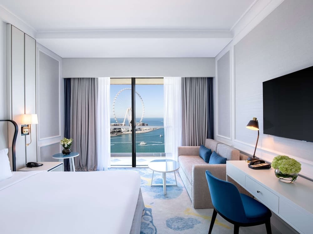 Sofitel Dubai Jumeirah Beach — 12
