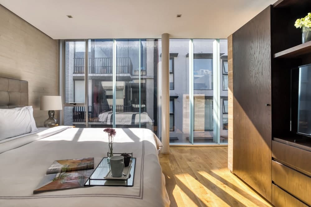 AR 218 Hotel von ULIV — 11