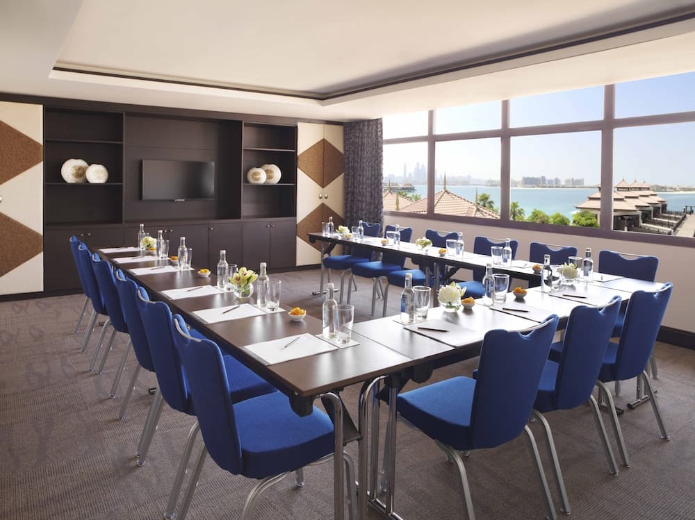 Anantara The Palm Dubai Resort — 4