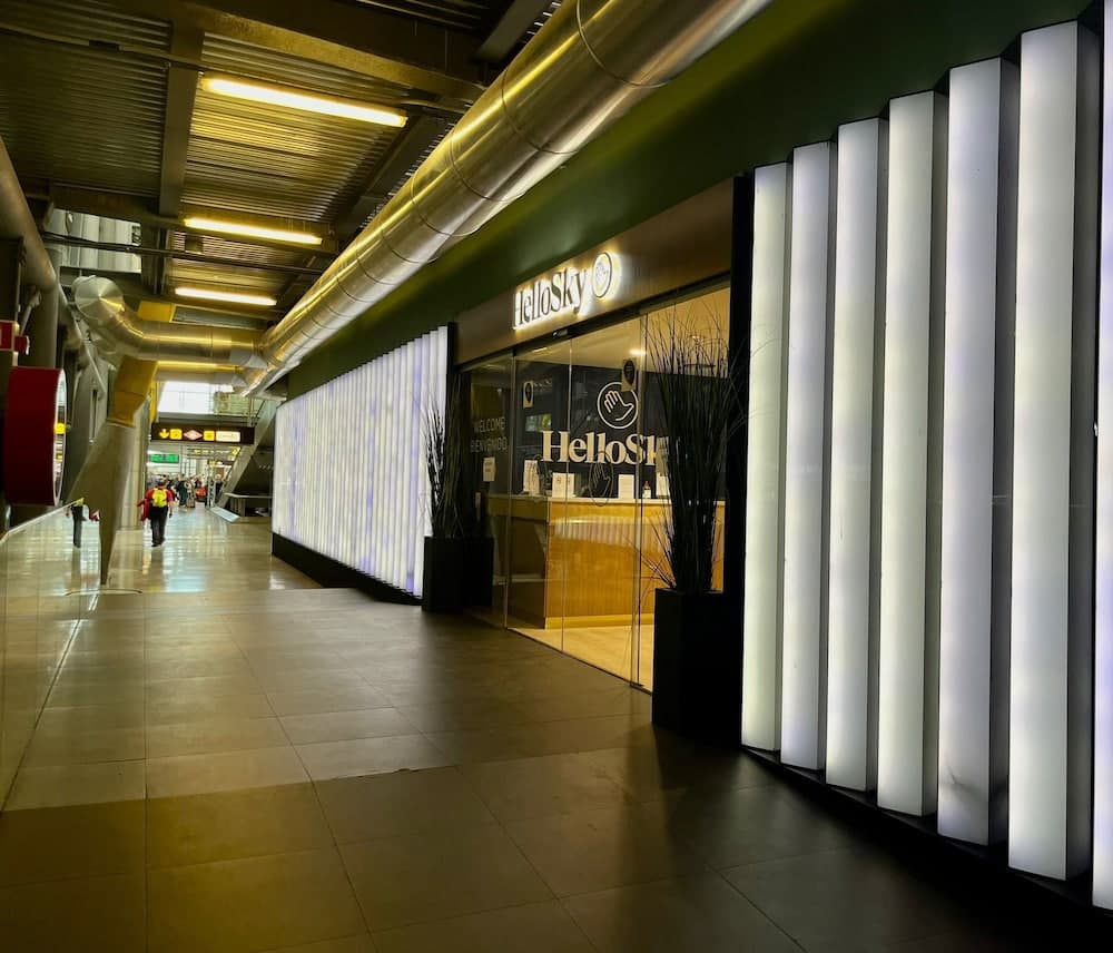 Air Rooms Madrid by HelloSky — 2