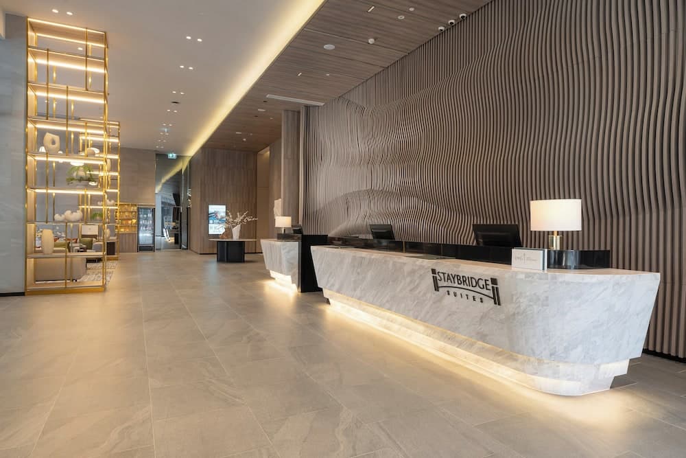 Staybridge Suites Bangkok Sukhumvit, an IHG Hotel — 7