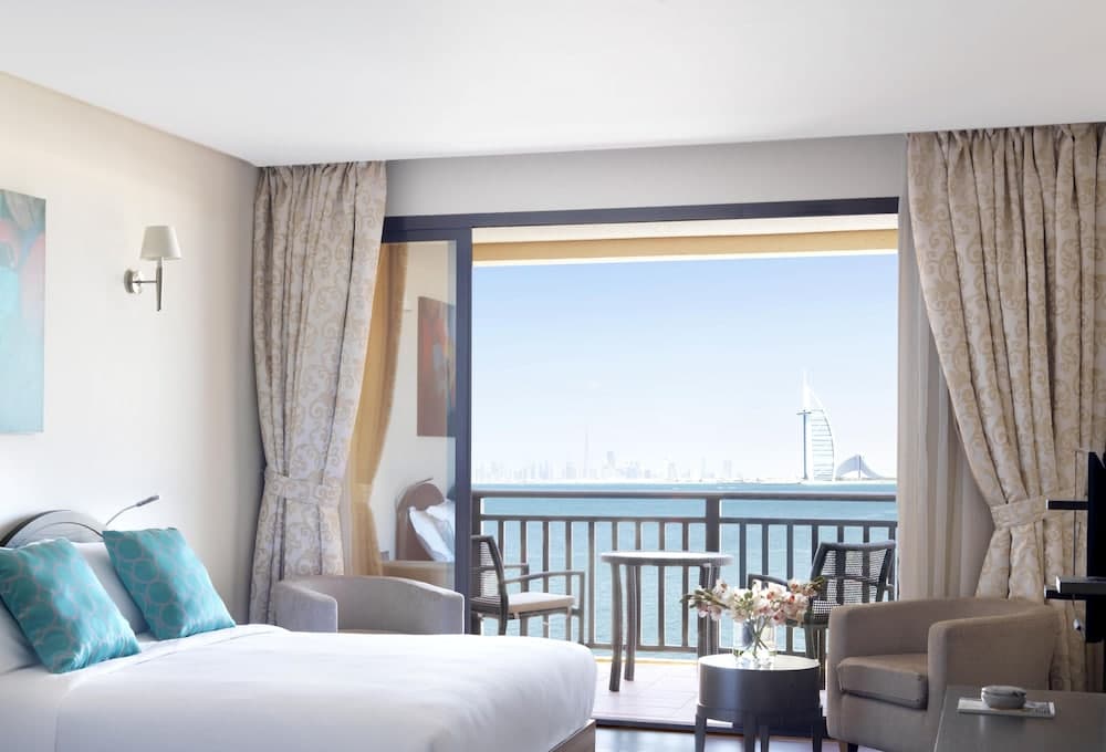 Anantara The Palm Dubai Resort — 8