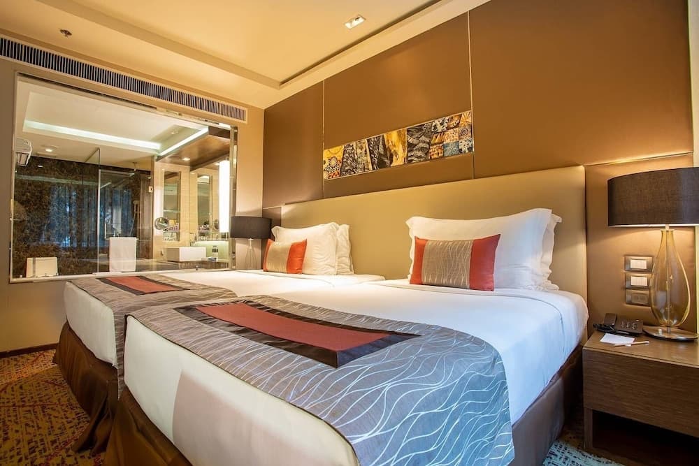 Graceland Bangkok Hotel — 28