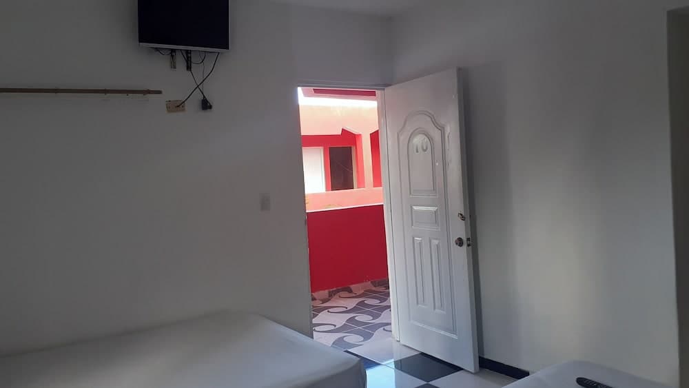 Hotel Punto 4 — 7