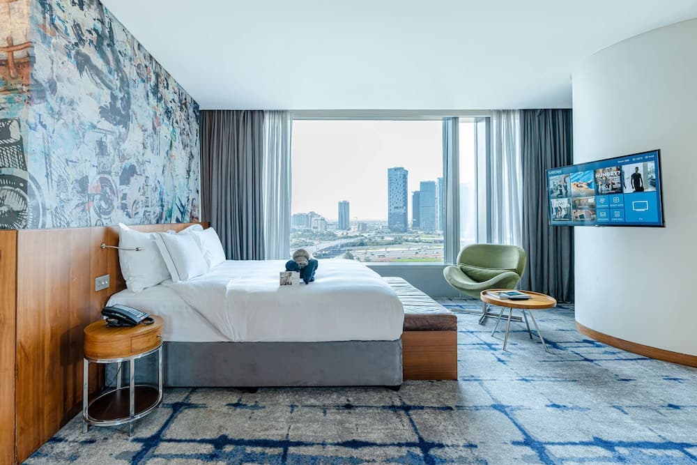Media One Hotel Dubai — 16