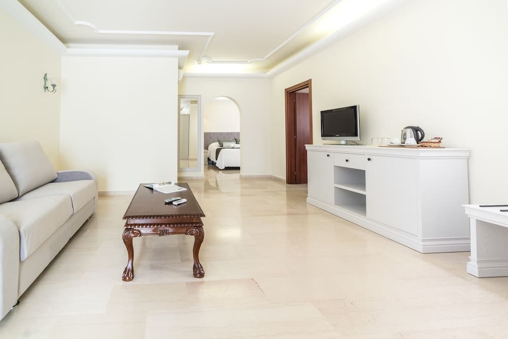 Gran Hotel Palladium — 30