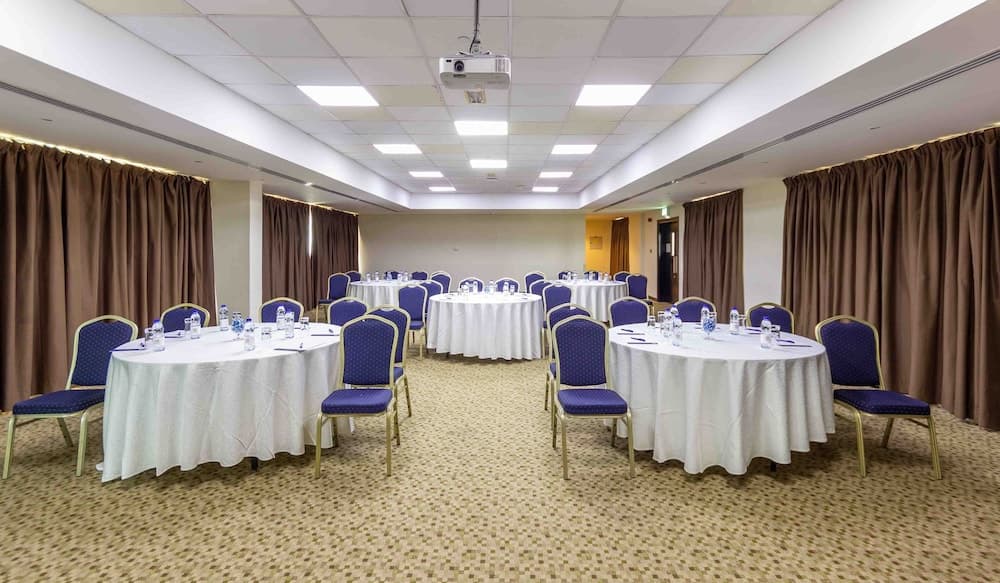 Holiday Inn Express Dubai Airport, un hotel IHG — 18