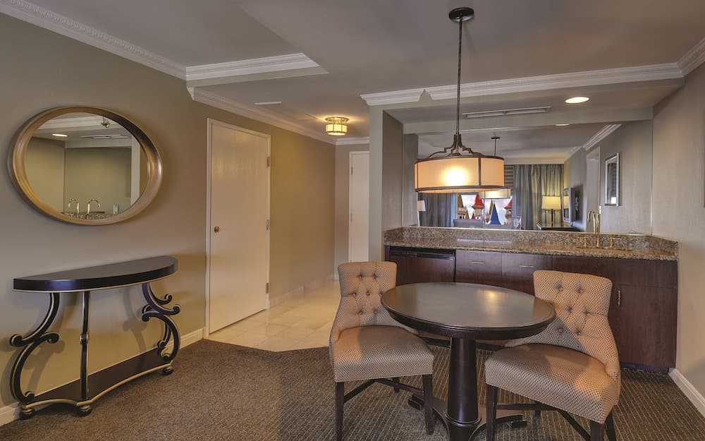 Excalibur Hotel & Casino — 19