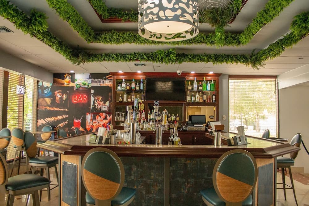 Regency Miami Flughafen Hotel by Sonesta — 25
