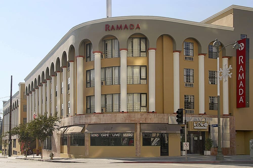 Ramada by Wyndham Los Angeles/Koreatown West — 1