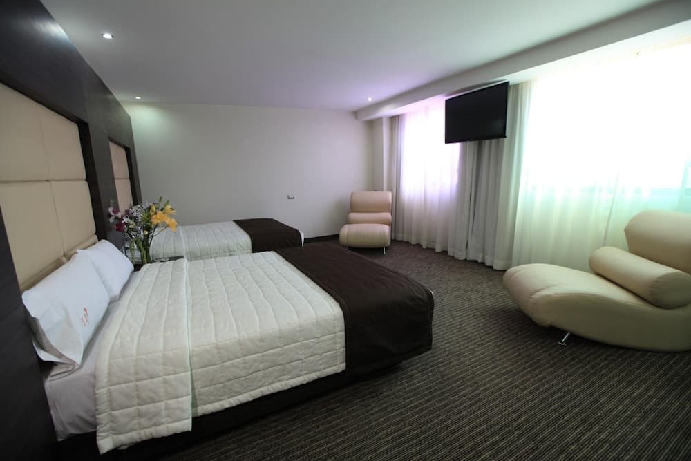Hotel Astor — 17