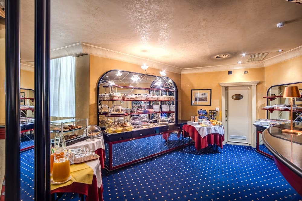 Auriga Hotel — 16