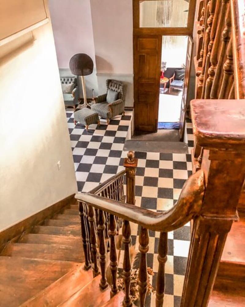 El Patio 77 — 3